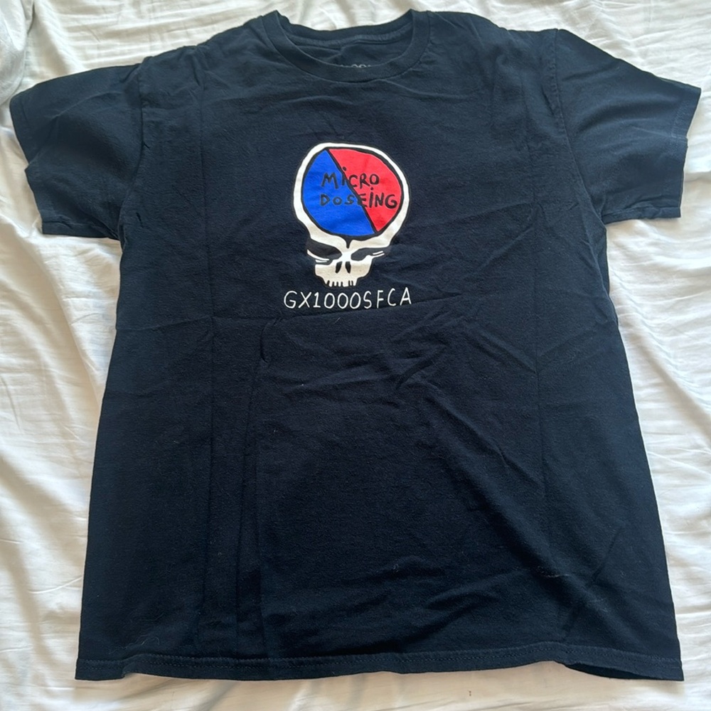 Black GX1000 “Microdoseing” grateful dead logo skate tee (M).
